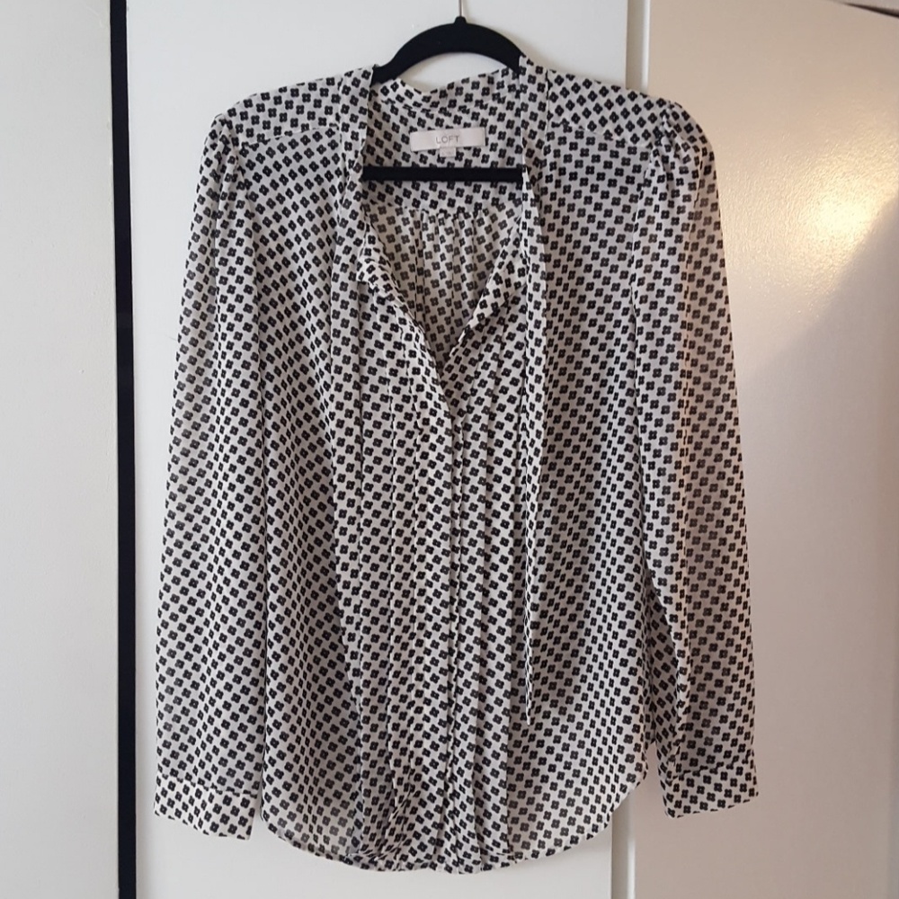 Ann Taylor LOFT Patterned Blouse